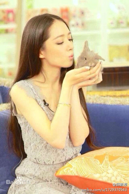 郭碧婷(Bea Hayden)与小动物壁纸壁纸