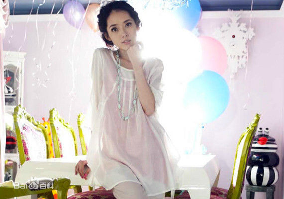 郭碧婷(Bea Hayden)早年美图前后照片