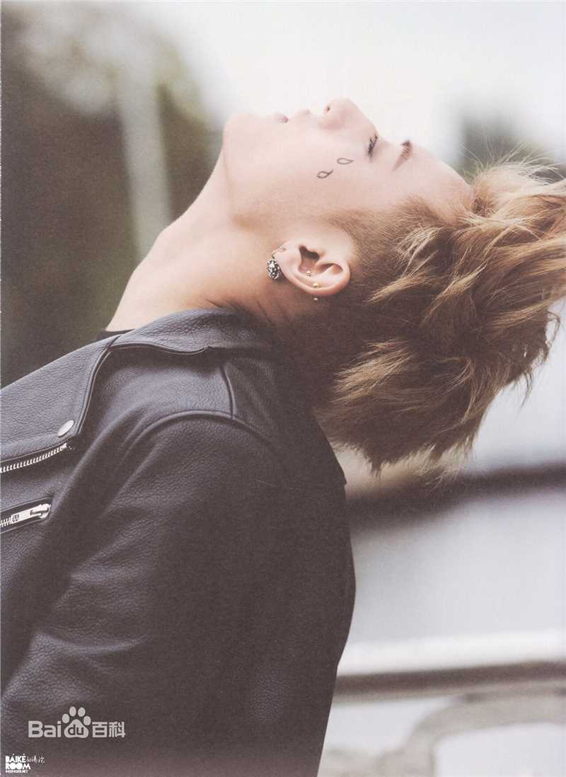 黄子韬(Z.TAO、 、タオ)官方图片前后照片