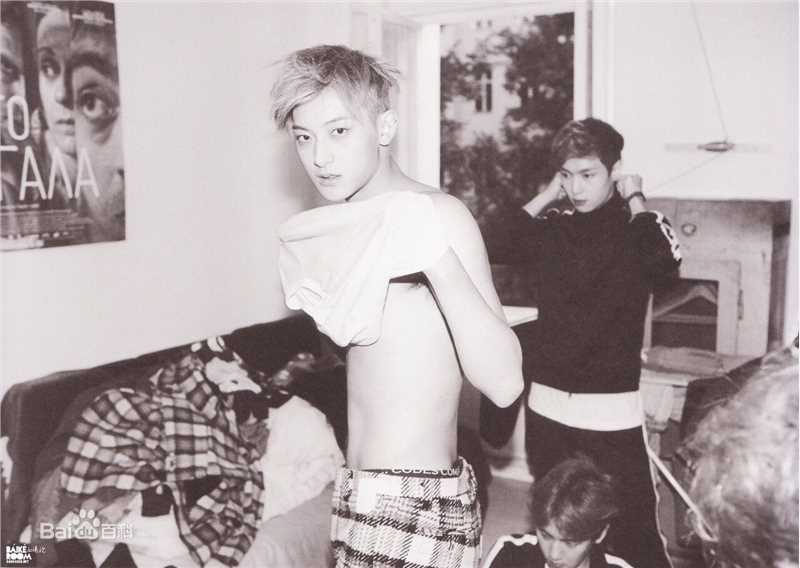 黄子韬(Z.TAO、 、タオ)官方图片前后照片