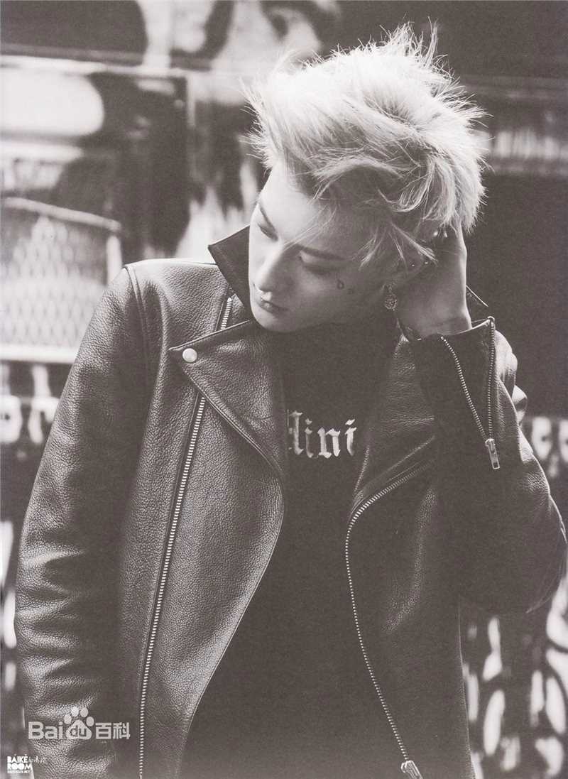 黄子韬(Z.TAO、 、タオ)官方图片前后照片