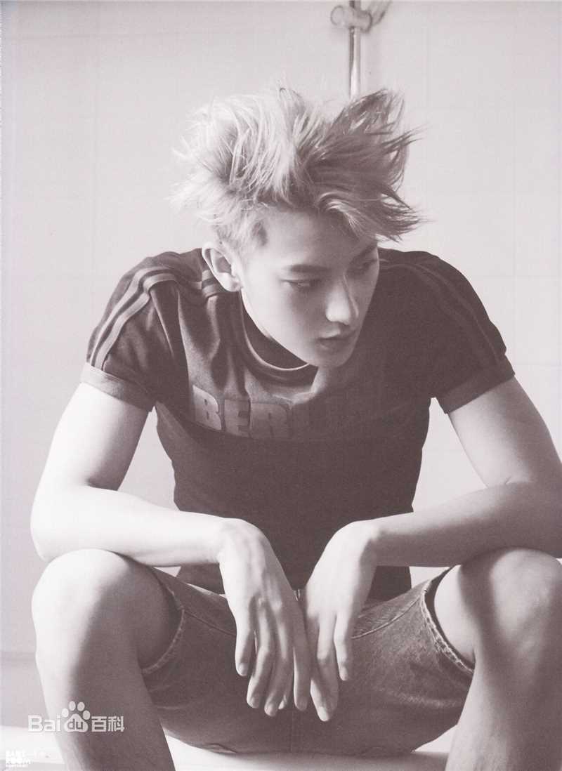 黄子韬(Z.TAO、 、タオ)官方图片前后照片