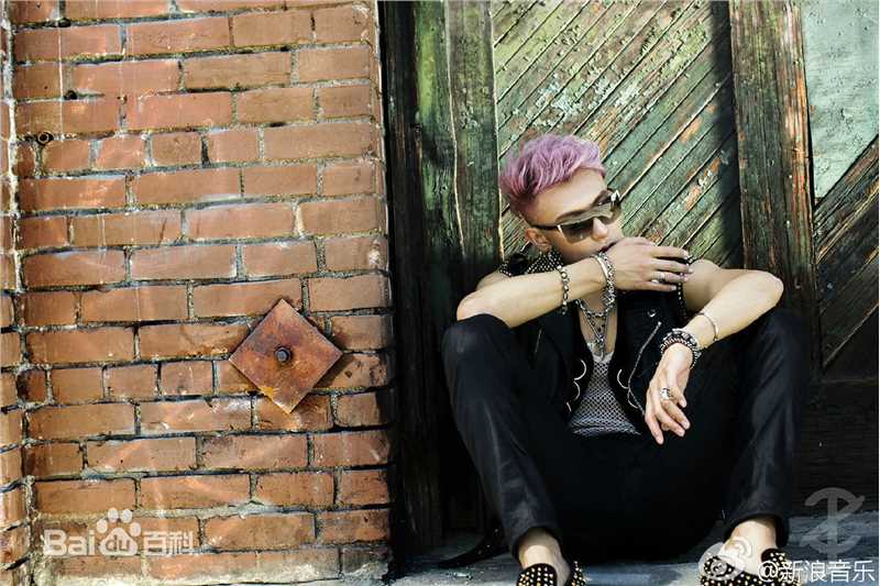 黄子韬(Z.TAO、 、タオ)官方图片前后照片