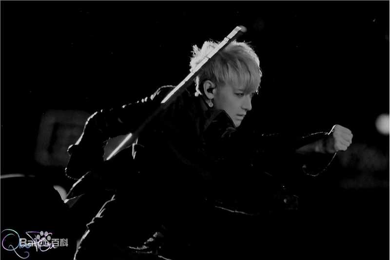 黄子韬(Z.TAO、 、タオ)功夫小子性感图片图集