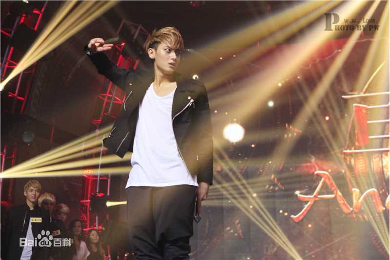 黄子韬(Z.TAO、 、タオ)功夫小子性感图片图集