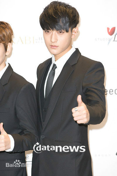 黄子韬(Z.TAO、 、タオ)百变魅力图册