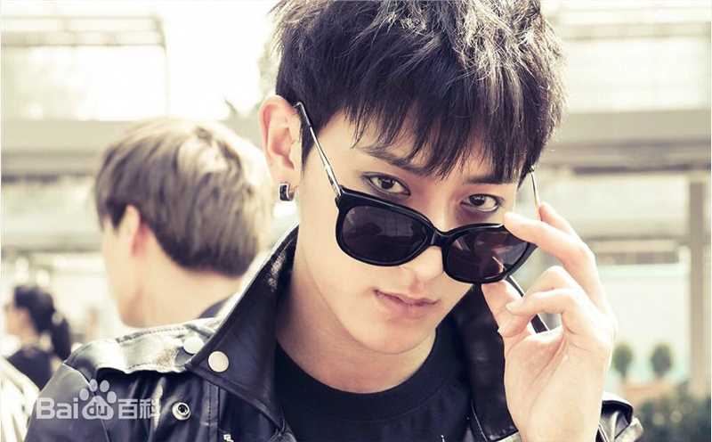 黄子韬(Z.TAO、 、タオ)杂志广告