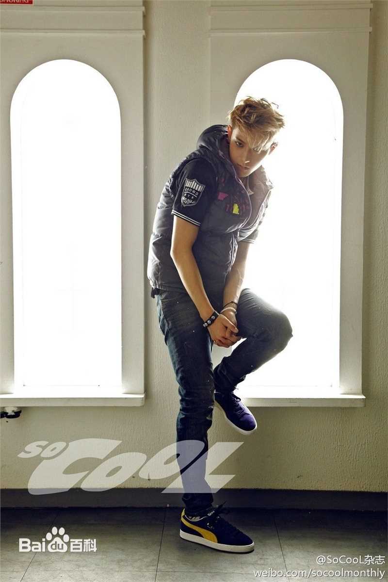 黄子韬(Z.TAO、 、タオ)杂志广告