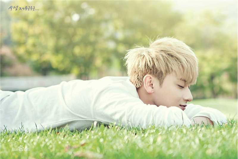 黄子韬(Z.TAO、 、タオ)杂志广告