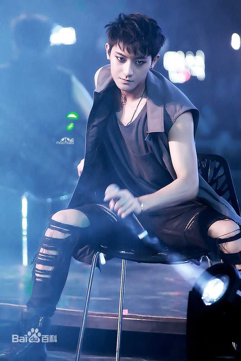 黄子韬(Z.TAO、 、タオ)舞台王者前后照片