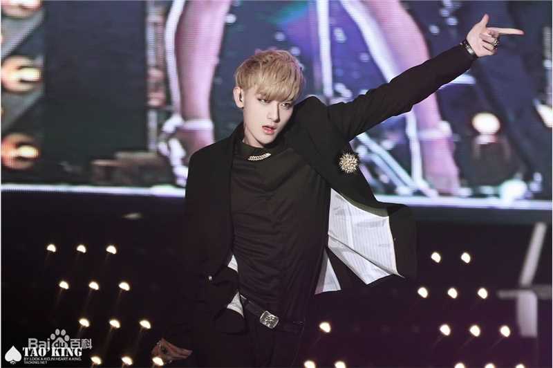 黄子韬(Z.TAO、 、タオ)舞台王者前后照片