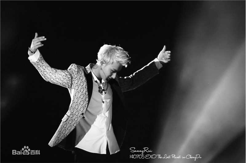 黄子韬(Z.TAO、 、タオ)舞台王者前后照片