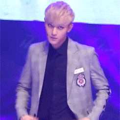 黄子韬(Z.TAO、 、タオ)舞台王者前后照片