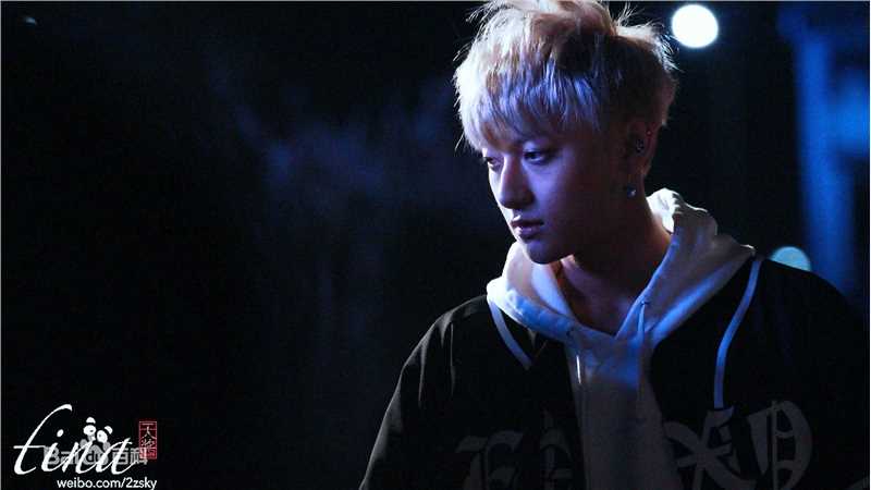 黄子韬(Z.TAO、 、タオ)舞台王者前后照片