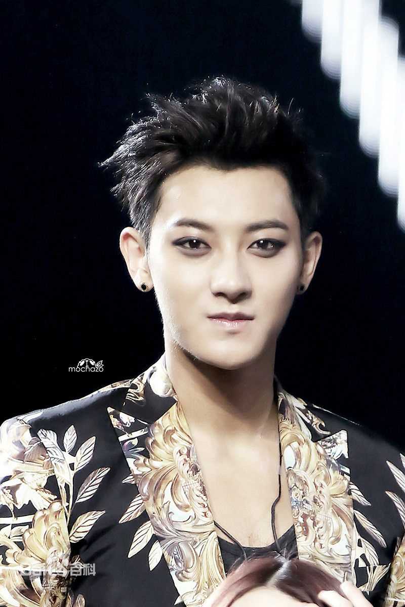 黄子韬(Z.TAO、 、タオ)舞台王者前后照片