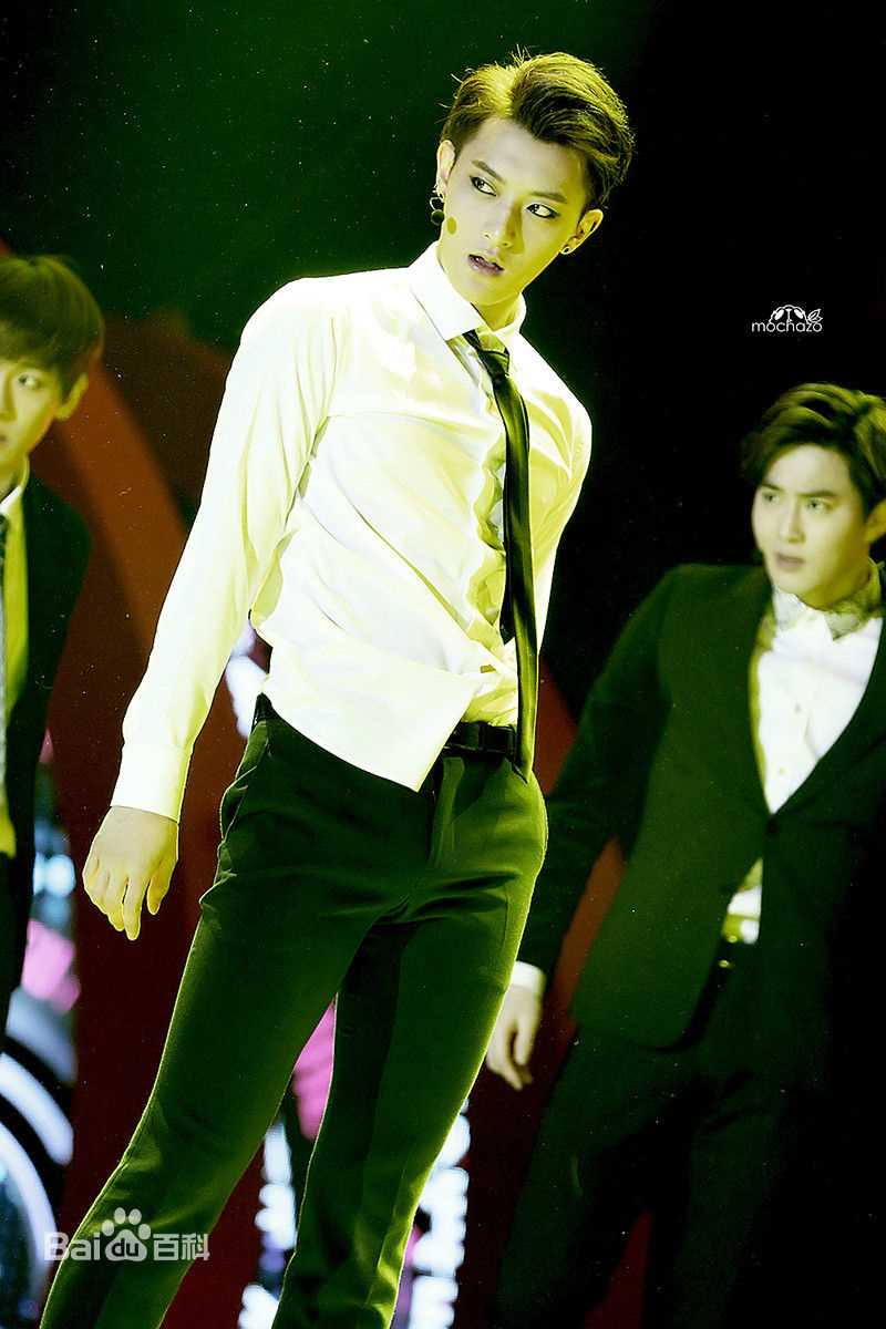 黄子韬(Z.TAO、 、タオ)舞台王者前后照片