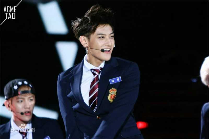 黄子韬(Z.TAO、 、タオ)舞台王者前后照片