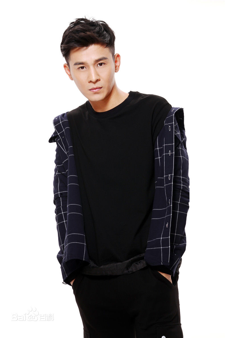 最优质乔振宇(Qiao Zhenyu)生活照