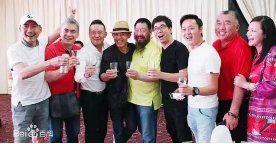 张子健(ZhangZijian)热衷于公益慈善事业,低调默默奉献的性感图片图集