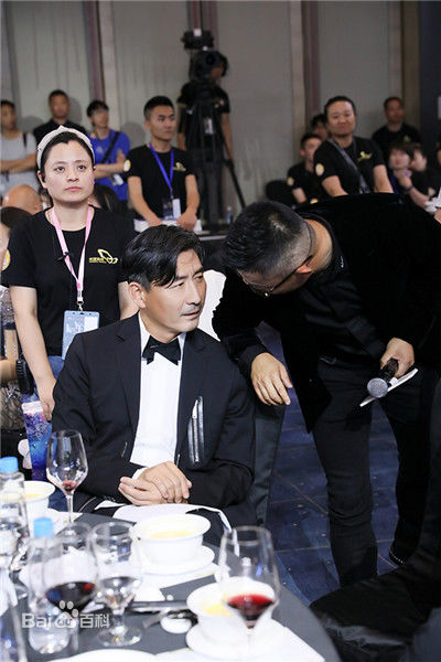 张子健(ZhangZijian)出席天使宝贝慈善晚宴生活照相册