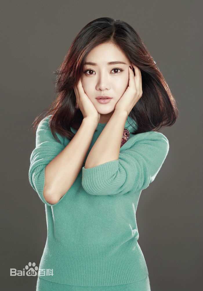 最全邓家佳(Deng Jiajia)在《青年周刊》中的相册