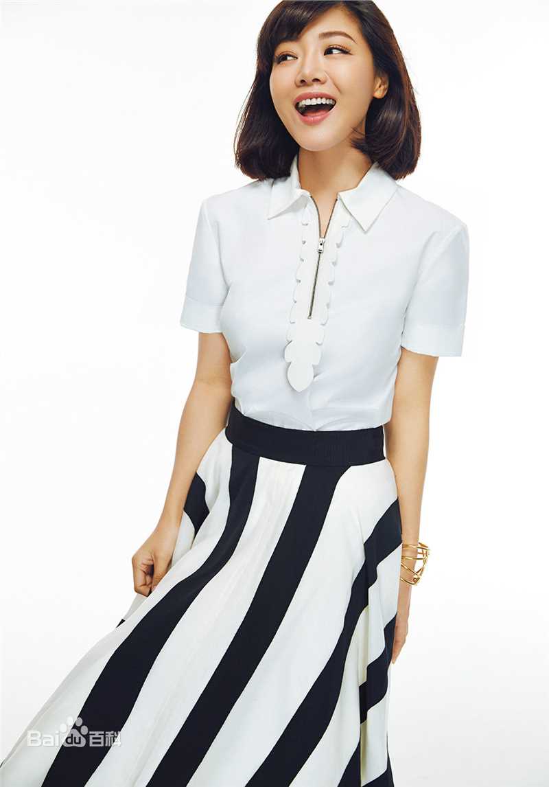 高清邓家佳(Deng Jiajia)在《周刊报纸》中的图集