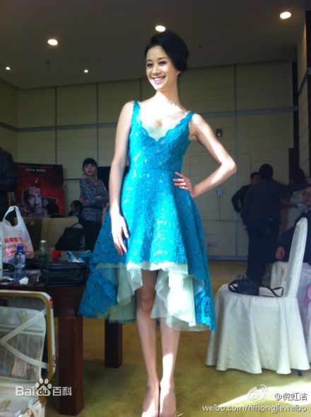 倪虹洁微博图片