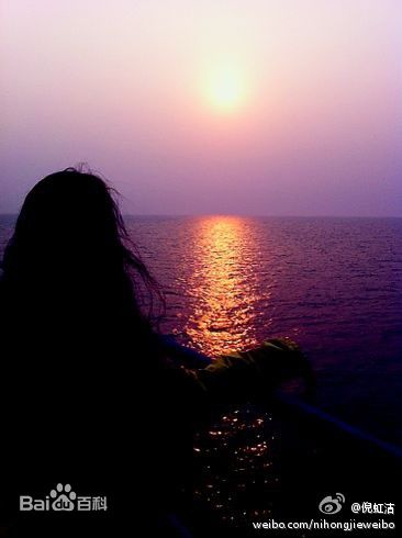 倪虹洁微博图片
