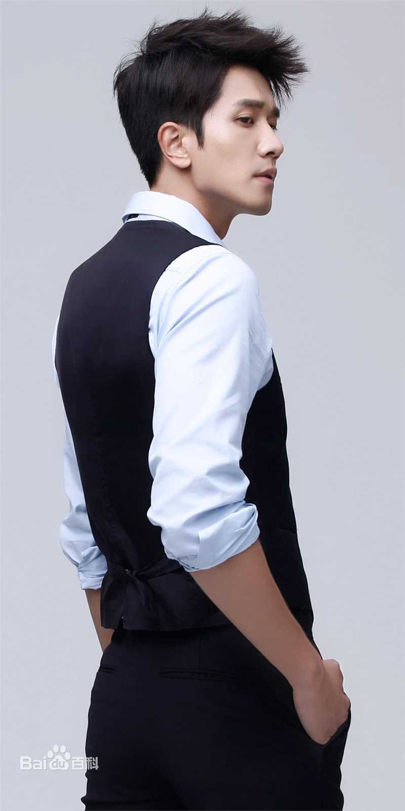 《彭冠英》封面图片