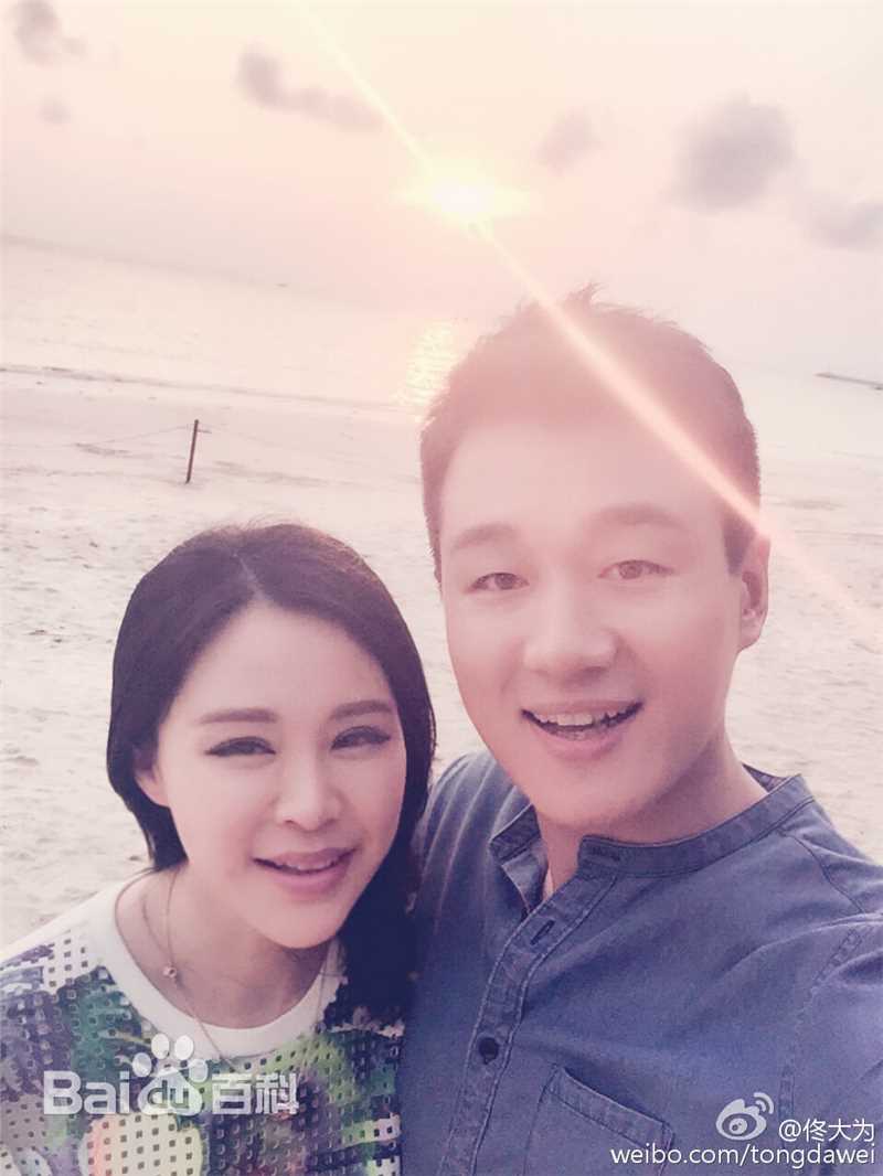 关悦(Guan Yue)佟大为夫妇合影性感图片图集