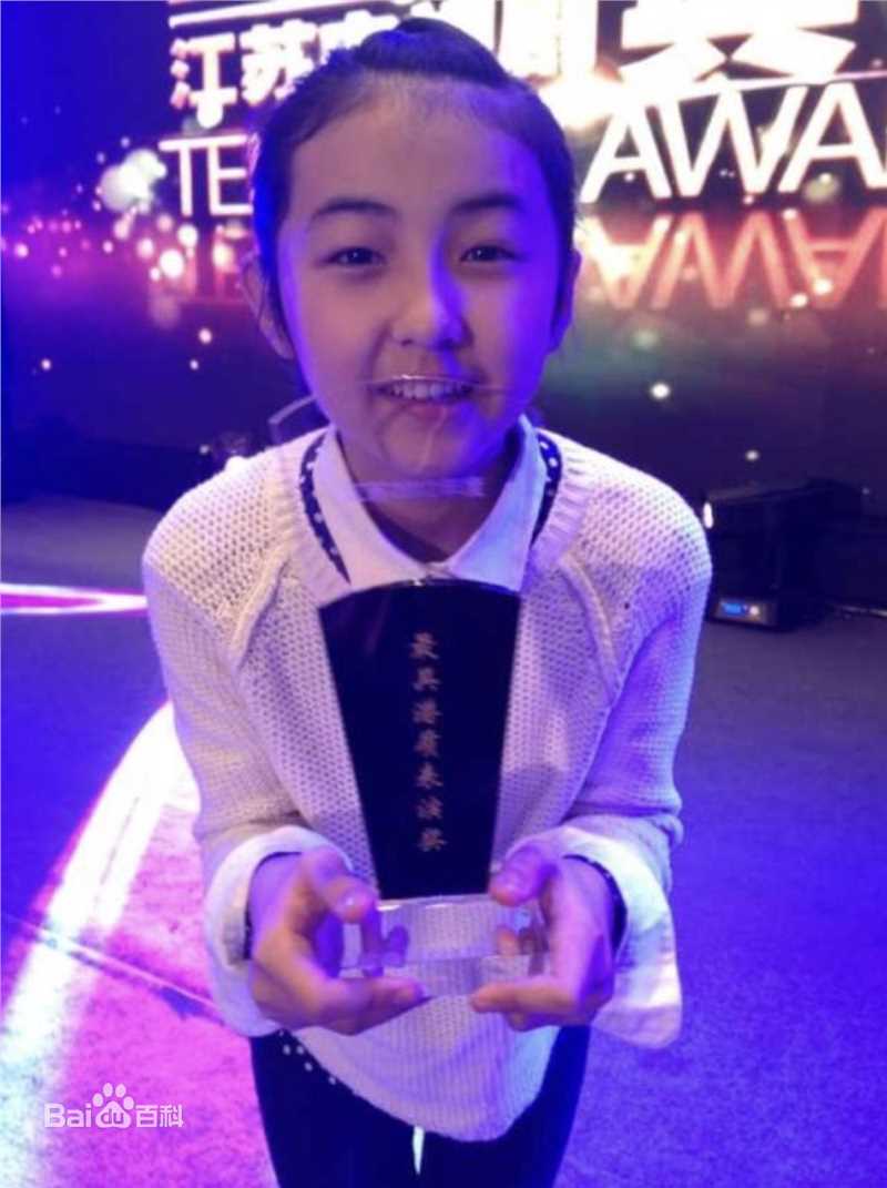 张子枫(Wendy Zhang)获奖影视剧壁纸壁纸