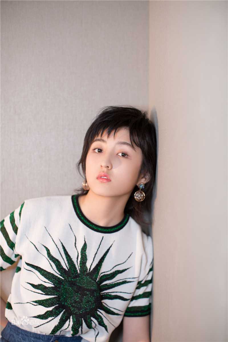 张子枫(Wendy Zhang)出席活动壁纸壁纸