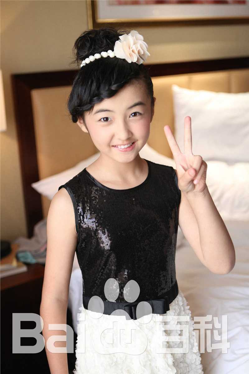 张子枫(Wendy Zhang)出席活动壁纸壁纸