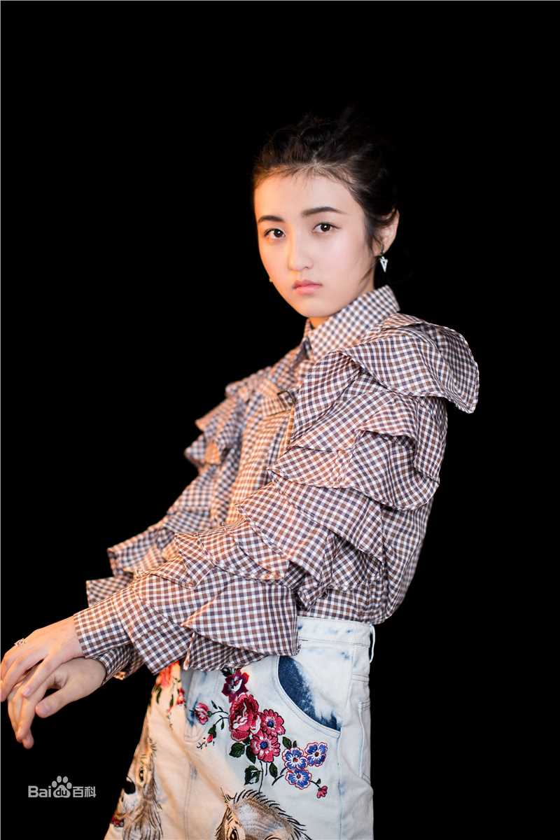 张子枫(Wendy Zhang)出席活动壁纸壁纸