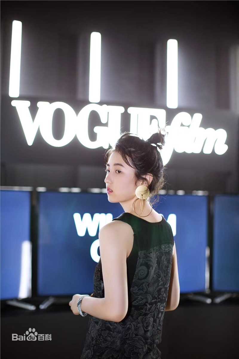 张子枫(Wendy Zhang)出席活动壁纸壁纸