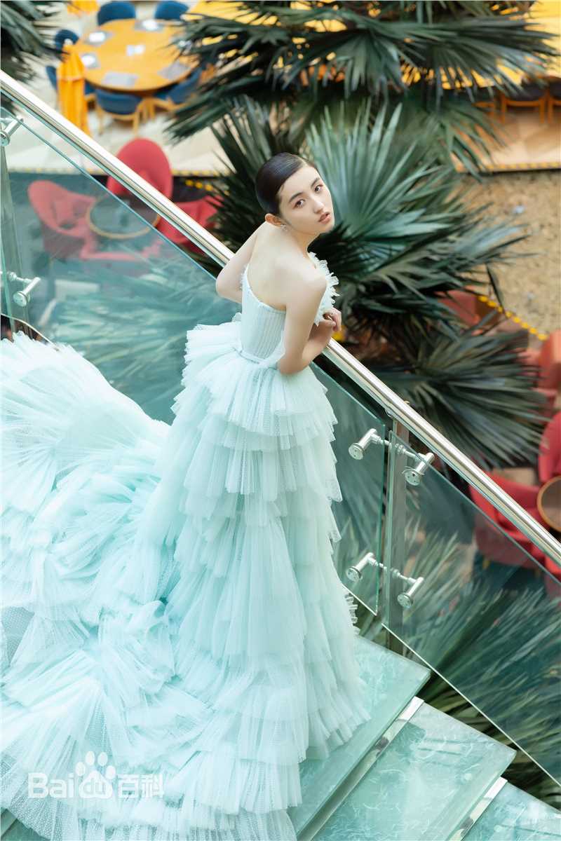 张子枫(Wendy Zhang)出席活动壁纸壁纸