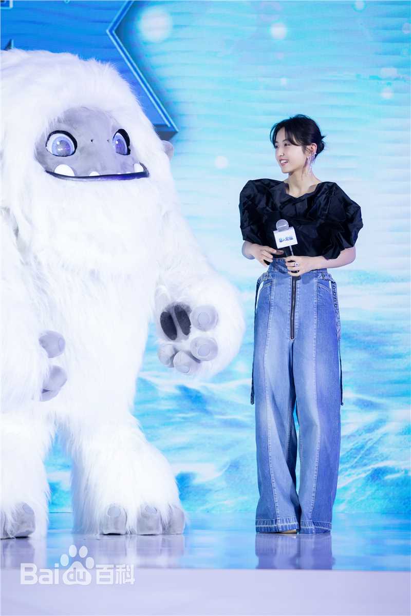 张子枫(Wendy Zhang)出席活动壁纸壁纸