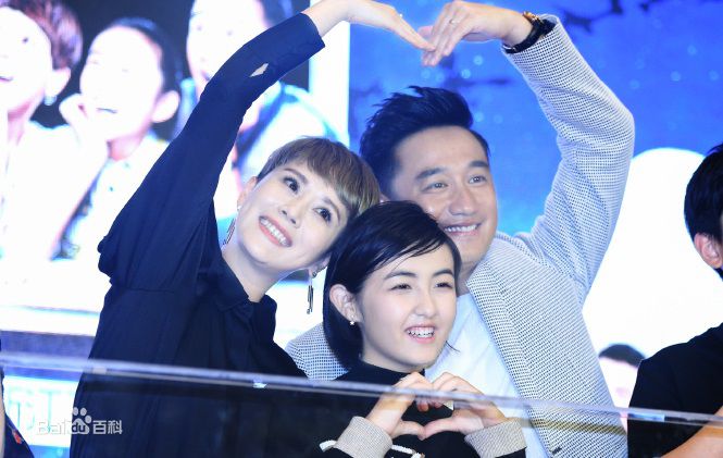 张子枫(Wendy Zhang)出席活动壁纸壁纸