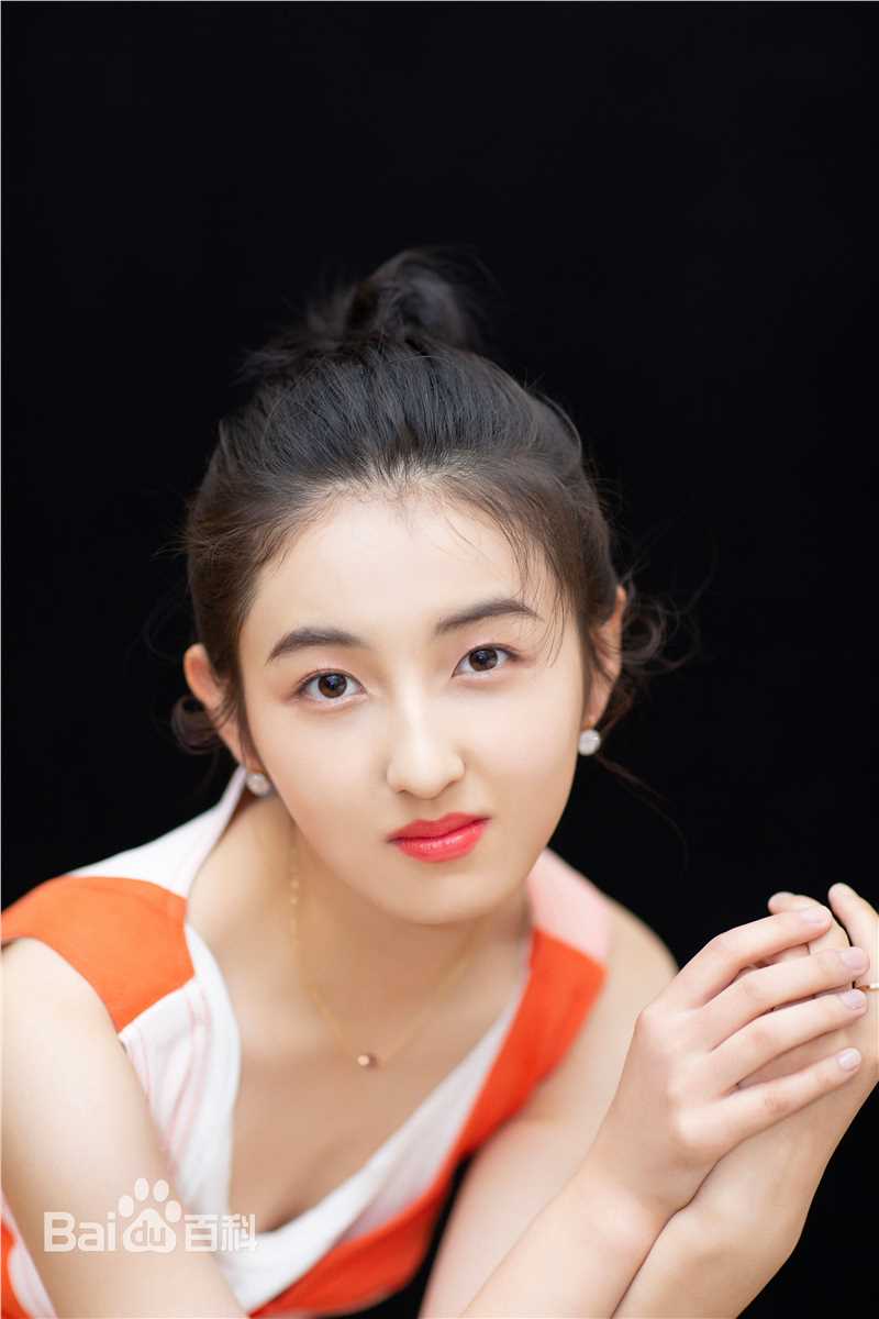 张子枫(Wendy Zhang)出席活动壁纸壁纸