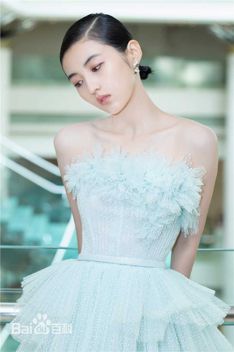 张子枫(Wendy Zhang)出席活动壁纸壁纸