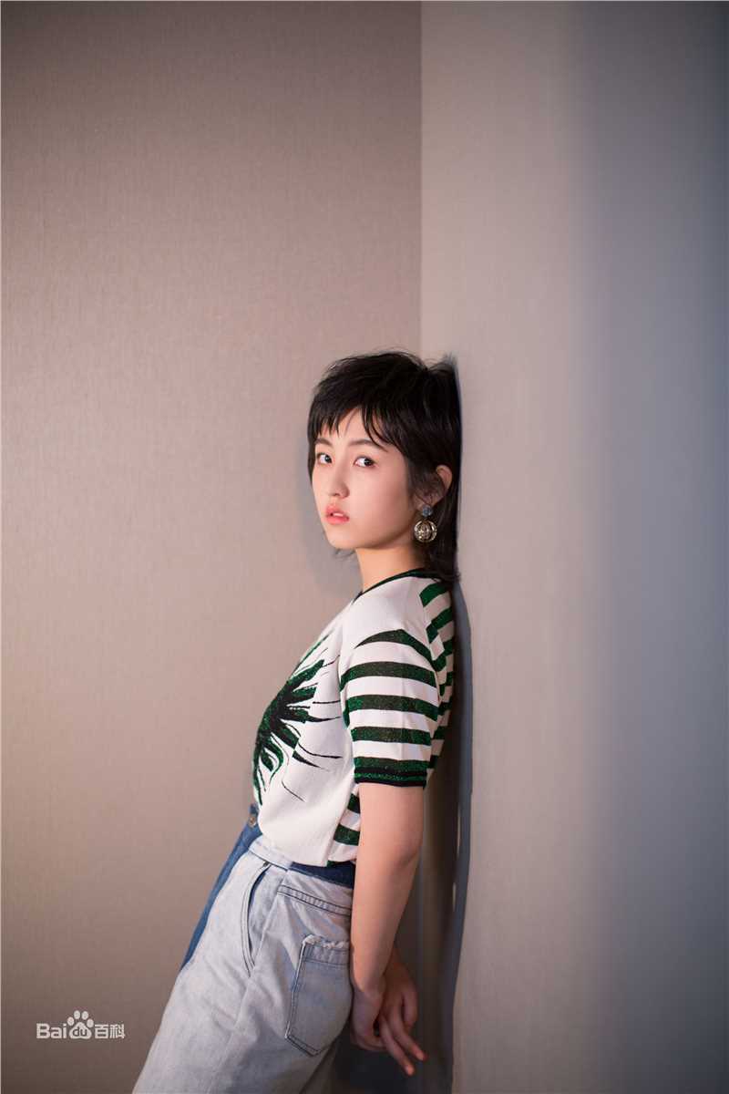 张子枫(Wendy Zhang)出席活动壁纸壁纸