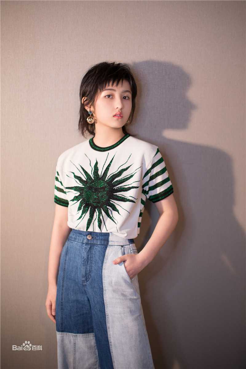 张子枫(Wendy Zhang)出席活动壁纸壁纸