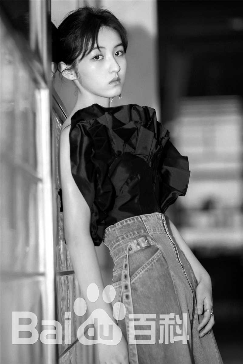 张子枫(Wendy Zhang)出席活动壁纸壁纸