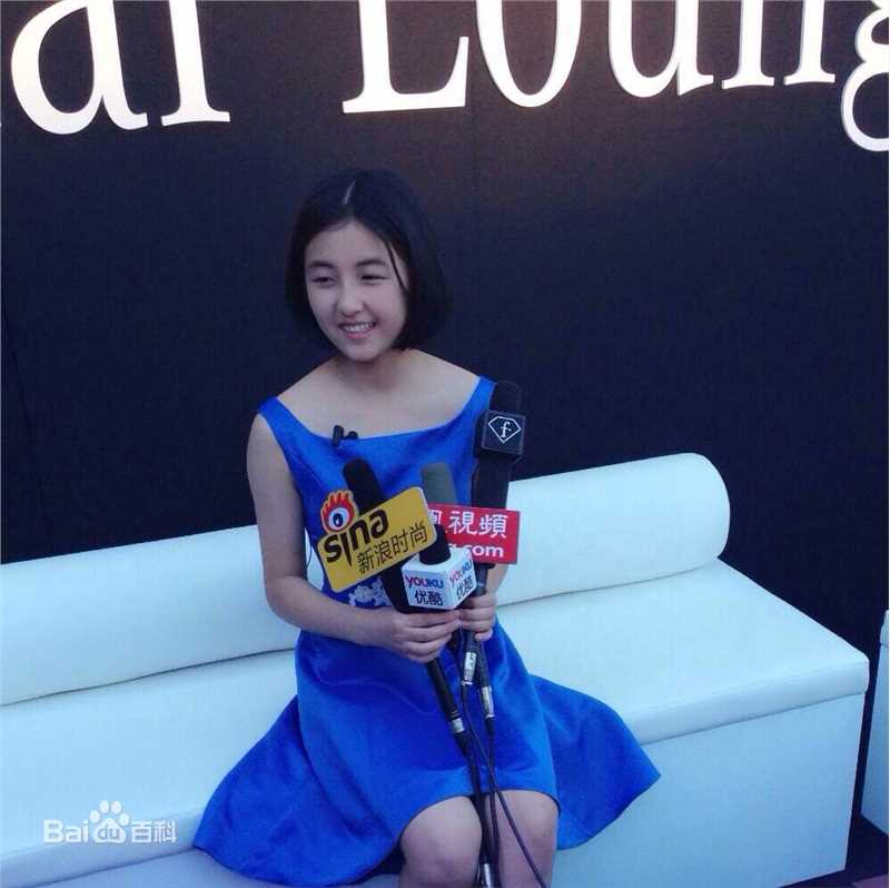 张子枫(Wendy Zhang)出席活动壁纸壁纸