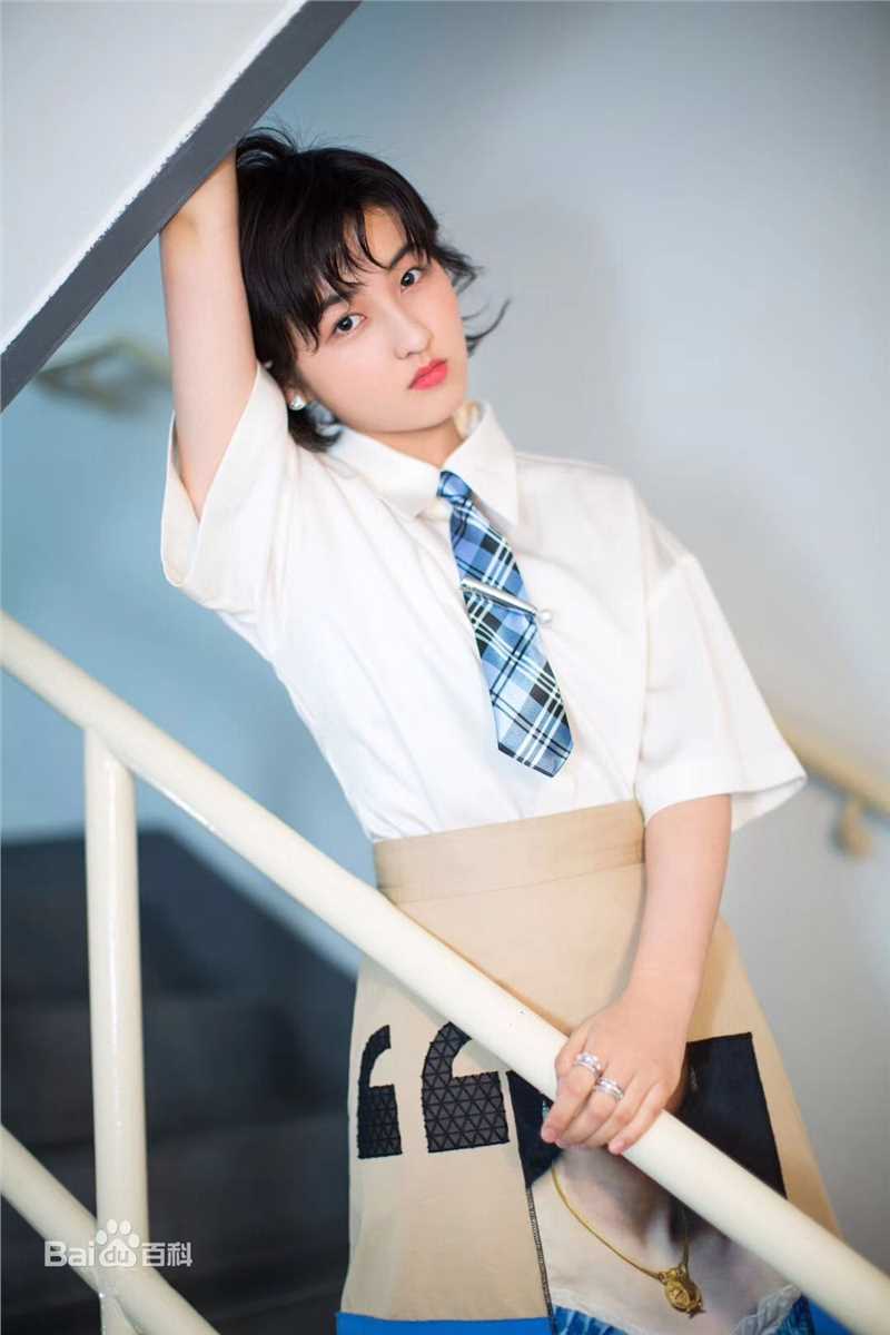 张子枫(Wendy Zhang)出席活动壁纸壁纸