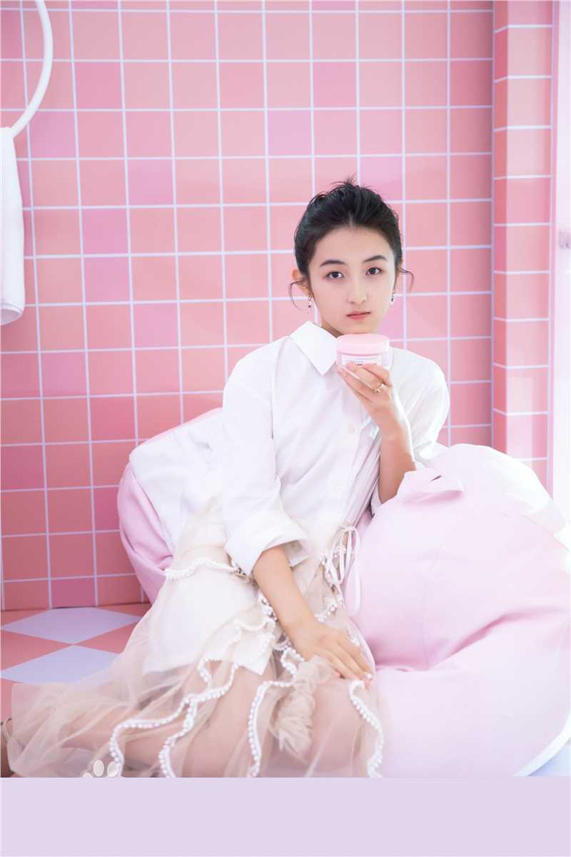 张子枫(Wendy Zhang)出席活动壁纸壁纸