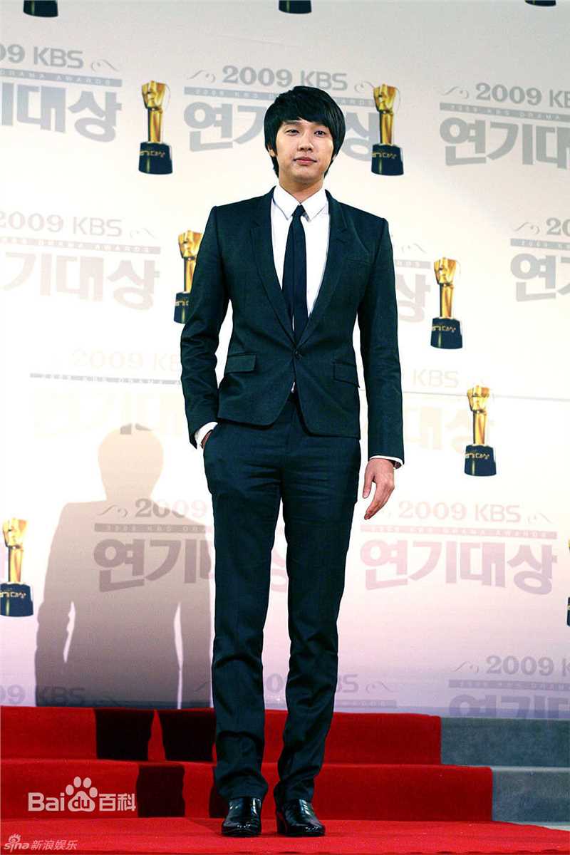 池贤宇(/Ji Hyun-Woo)精彩图册