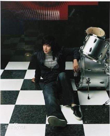 池贤宇(/Ji Hyun-Woo)前后照片