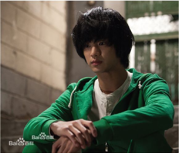 精选金秀贤(Kim Soo Hyun、キム スヒョン)在《伟大的隐藏者》(2013)中的图册