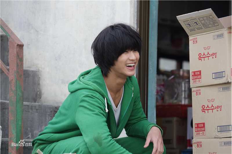 精选金秀贤(Kim Soo Hyun、キム スヒョン)在《伟大的隐藏者》(2013)中的图册